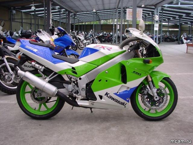 Kawasaki ZXR
